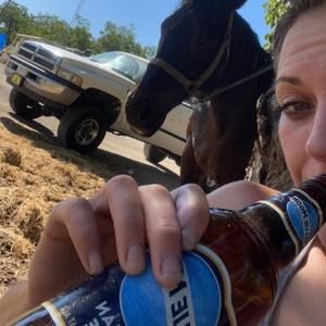 Meet your Posher, Brenna